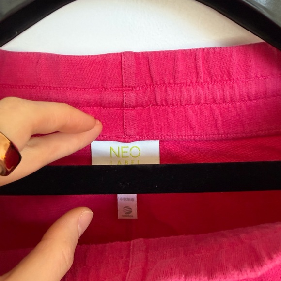 Adidas Women's Vibrant Pink Track Pants (Size M) - Picture 4 of 6